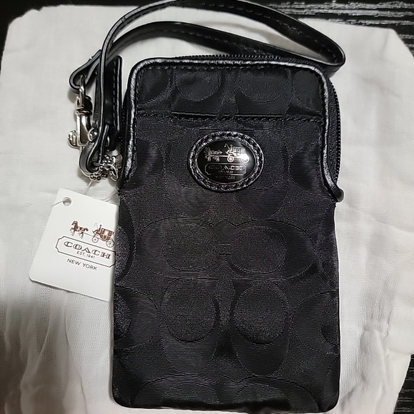 Coach Black Signature Wristlet - Picture 1 of 2